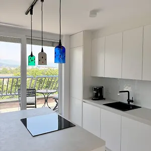  Apartment Luxe Penthouse With A Castle View