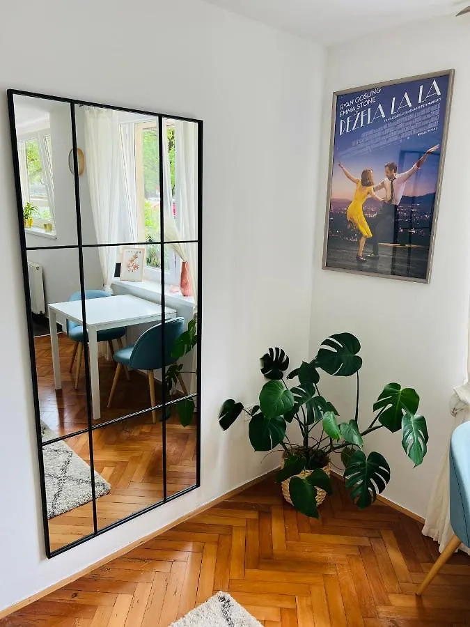 Apartment Paula'S Cosy Place In The Center Of Ljubljana